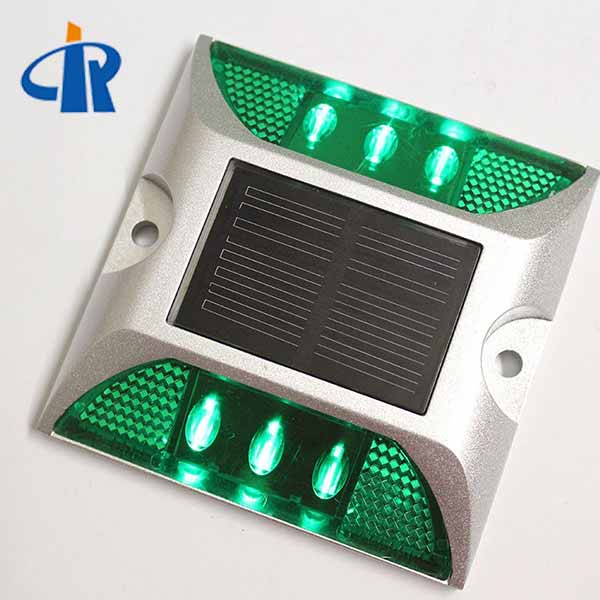 <h3>360 Degree Solar Powered Road Studs For Urban Road In UK </h3>
